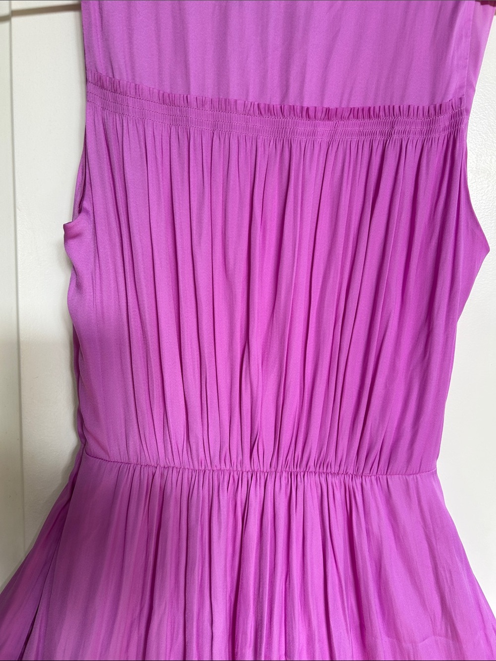 Banana Republic Sleeveless V-Neck Pleated Waist Dress in Pink - Picture 9 of 12